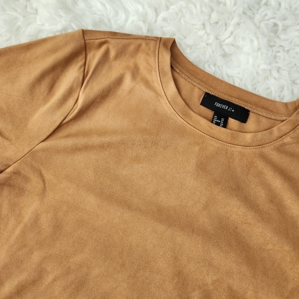 Forever 21 + Knit Top Tee Camel. Size 0X. New. - Picture 2 of 8